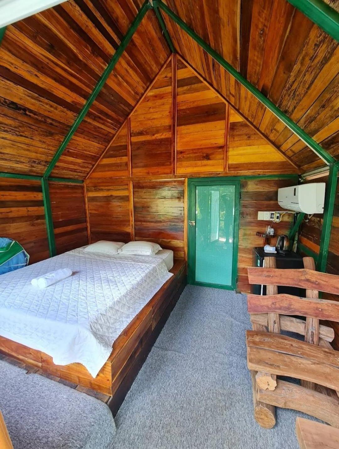 Green Bamboo Lodge Resort Cat Tien Bagian luar foto